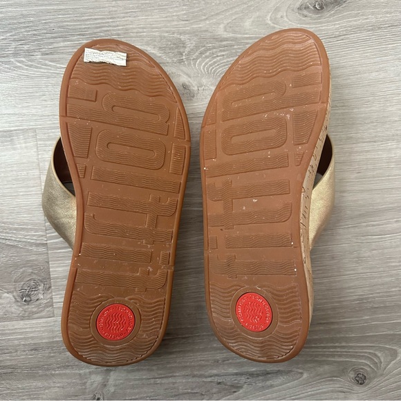 FitFlop F-Mode Leather Cork Flatform Toe Post Sandals Metallic Gold Wedge Size 9 - Picture 5 of 5